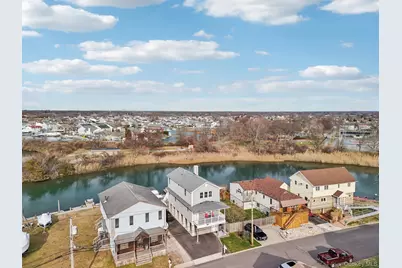 3717 Somerset Drive, Seaford, NY 11783 - Photo 33