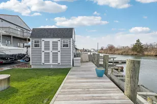 3717 Somerset Dr, Seaford, NY 11783 - Photo 27
