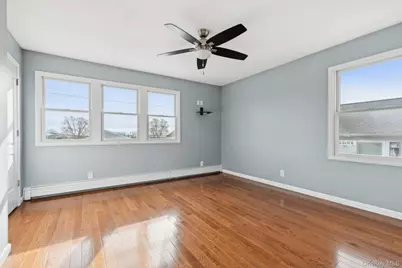 3717 Somerset Drive, Seaford, NY 11783 - Photo 19