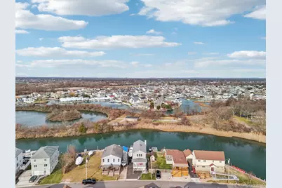 3717 Somerset Drive, Seaford, NY 11783 - Photo 35