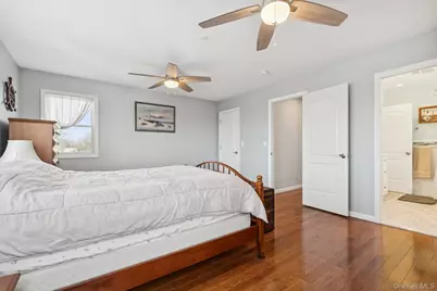 3717 Somerset Drive, Seaford, NY 11783 - Photo 25