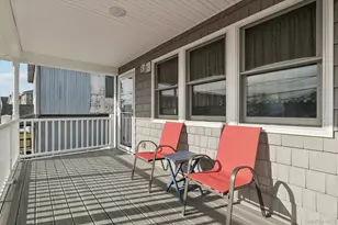 3717 Somerset Dr, Seaford, NY 11783 - Photo 5