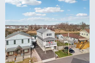 3717 Somerset Drive, Seaford, NY 11783 - Photo 3