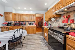 1007 Sackett Ave, Bronx, NY 10462 - Photo 13