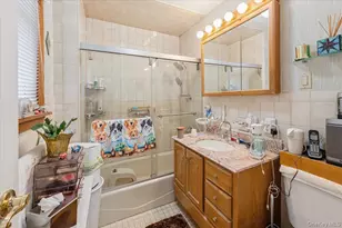 1007 Sackett Ave, Bronx, NY 10462 - Photo 17