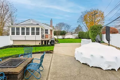 6 Simmons Drive, East Islip, NY 11730 - Photo 25