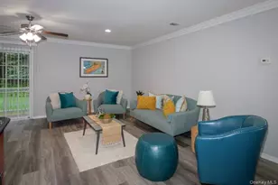 11 Overlook Dr, Farmingville, NY 11738 - Photo 5