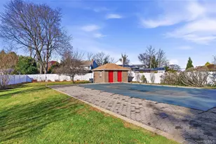 10 Hewitt Dr, Northport, NY 11768 - Photo 21