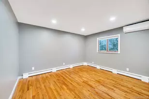 47 Pearsall Pl, Deer Park, NY 11729 - Photo 11