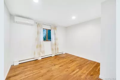 47 Pearsall Place, Deer Park, NY 11729 - Photo 13