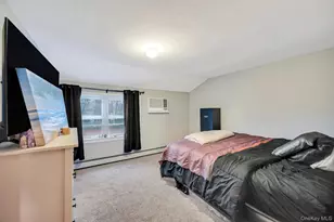 47 Pearsall Pl, Deer Park, NY 11729 - Photo 17