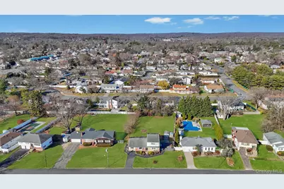 47 Pearsall Place, Deer Park, NY 11729 - Photo 29