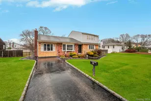 47 Pearsall Pl, Deer Park, NY 11729 - Photo 27