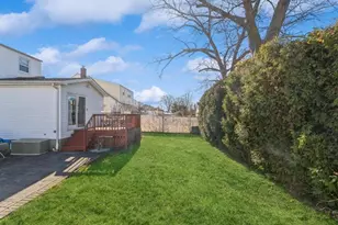 158 Clement Ave, Elmont, NY 11003 - Photo 17