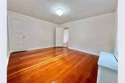 93 Myrtle Boulevard #2, Larchmont, NY 10538 - Photo 15