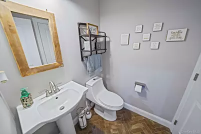 19 Honeysuckle Lane, Kings Park, NY 11754 - Photo 37