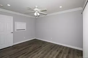 356 Lake Pointe Dr, Middle Island, NY 11953 - Photo 7