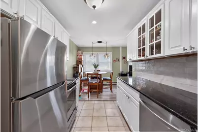 2453 Union  Blvd #32A, Islip, NY 11751 - Photo 3
