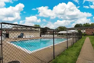 2453 Union Blvd, Islip, NY 11751 - Photo 11