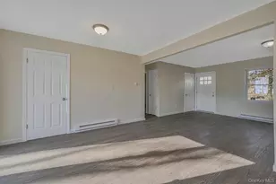 4 Park Ln, Middle Island, NY 11953 - Photo 17