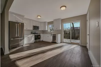 4 Park Lane, Middle Island, NY 11953 - Photo 11