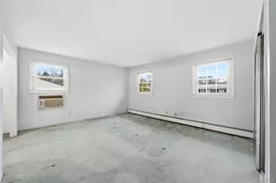 16 Pantzer St, Smithtown, NY 11787 - Photo 31