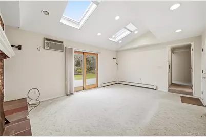 16 Pantzer Street, Smithtown, NY 11787 - Photo 21