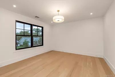 1497 Carroll Street, Wantagh, NY 11793 - Photo 15