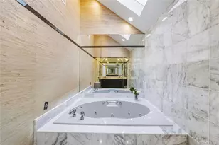 301 Oakley Ct, Mill Neck, NY 11765 - Photo 35