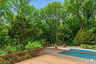 301 Oakley Ct, Mill Neck, NY 11765 - Photo 41