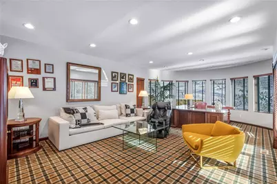 301 Oakley Court, Mill Neck, NY 11765 - Photo 13