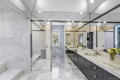 301 Oakley Court, Mill Neck, NY 11765 - Photo 33