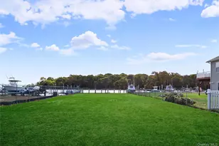 32 Shore Dr, Mastic Beach, NY 11951 - Photo 21