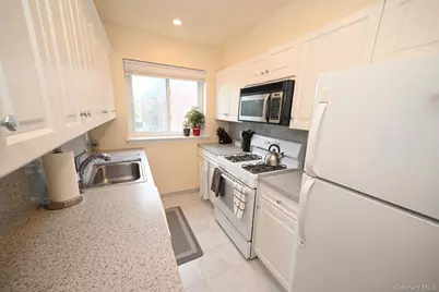 200 Atlantic Avenue #212, Lynbrook, NY 11563 - Photo 5