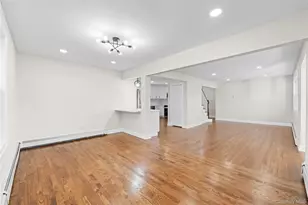 22 Guilette Pl, Amityville, NY 11701 - Photo 5