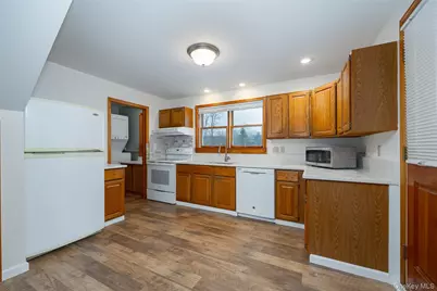 2327 Salt Point Turnpike, Clinton Corners, NY 12514 - Photo 29