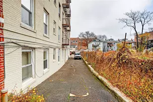 759 E 221st St, Bronx, NY 10467 - Photo 39