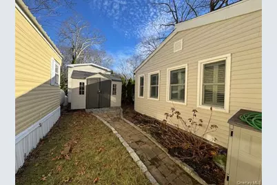 658 Sound Avenue #F6, Calverton, NY 11933 - Photo 19