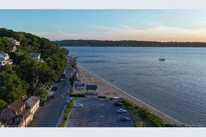 61 The Boulevard, Sea Cliff, NY 11579 - Photo 3
