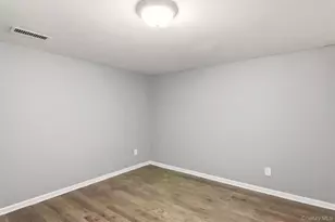 7 Chapel Hill Dr, Brentwood, NY 11717 - Photo 13