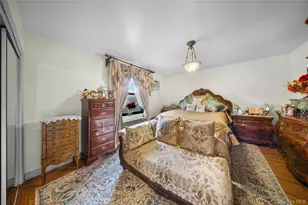 70-79 Park Dr E, Flushing, NY 11367 - Photo 11