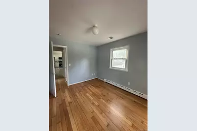 16 Blythe Road, Ronkonkoma, NY 11779 - Photo 5