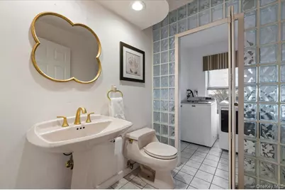 68 Carlton Avenue, Port Washington, NY 11050 - Photo 15