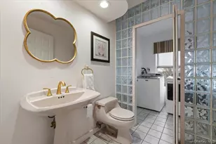 68 Carlton Ave, Port Washington, NY 11050 - Photo 15