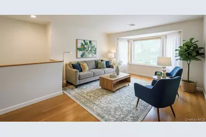 54 Farmington Lane, Melville, NY 11747 - Photo 5