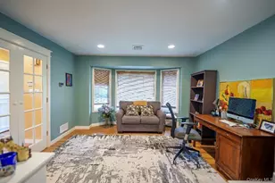 54 Farmington Ln, Melville, NY 11747 - Photo 7