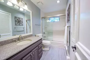 54 Farmington Ln, Melville, NY 11747 - Photo 21