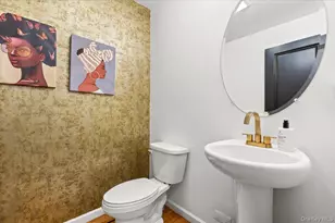 17 Woodrose Ct, Middletown, NY 10940 - Photo 7