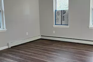 37 E Rogues Path, Huntington Station, NY 11746 - Photo 9