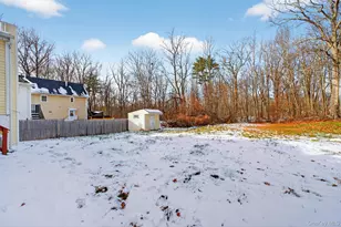 149 Lewis Ln, Wallkill, NY 12589 - Photo 11